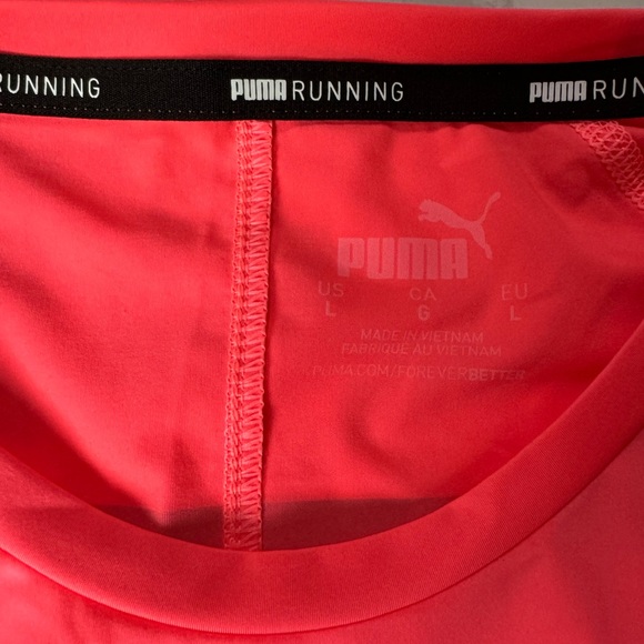 Puma runner ID, Tee color: ignite pink. Size L & NWT ✨Host Pick ✨ - Picture 13 of 14